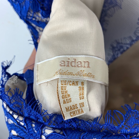 Aidan Mattox | V-Neck Lace Blue Cocktail Dress | Size 6 - Picture 6 of 8